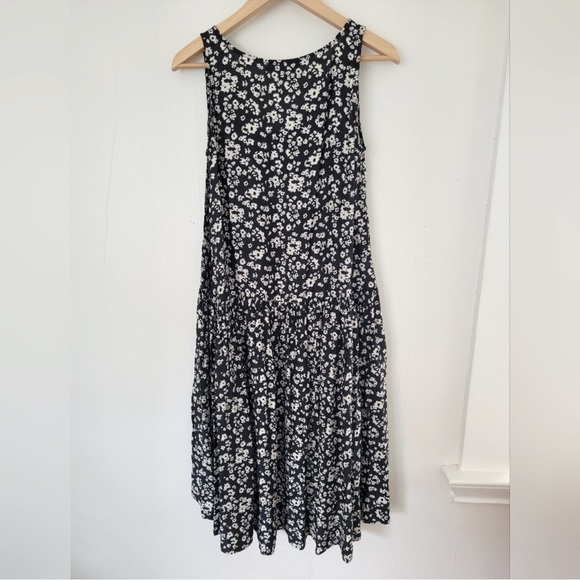 HATCH Floral Flowy Tent Dress with Pockets - Dark Grey & White - Picture 10 of 10